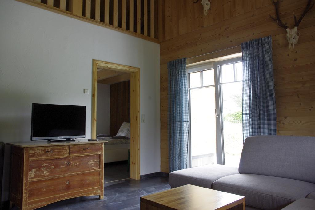 Huettenflair-Mosel Ferienwohnung Enkirch Luaran gambar